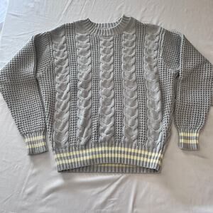 American Eagle Women’s Small Gray Cable Knit Sweater Long Sleeve Pullover